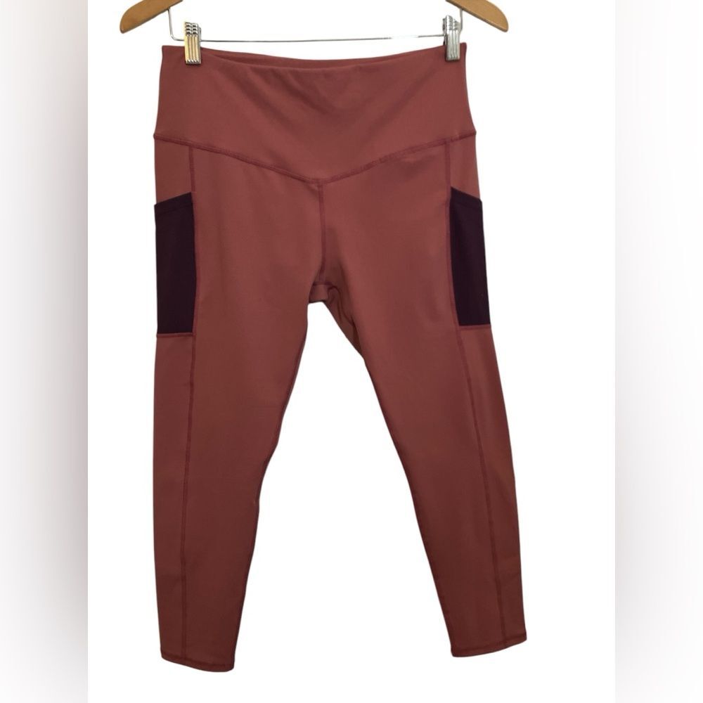 Born Primitive Size XXL Capri Leggings Athletic Yoga Exercise Sports